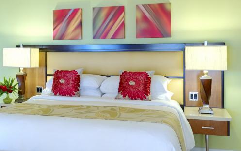 Tamarind by Elegant Hotels-Pool Garden View Junior Suite bedroom_52